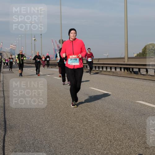 03.10.2025 - Köhlbrandbrückenlauf Fabian Wolf http://msf.ph/oto/9082847 03.10.2025 10:18:50 Position 3 2429 meine-sportfotos.de