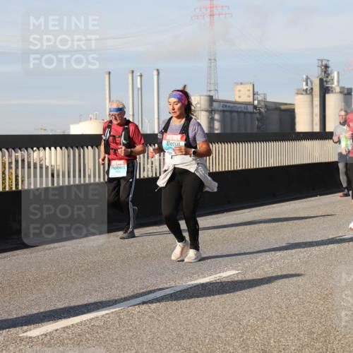 03.10.2025 - Köhlbrandbrückenlauf Lena Gebhardt http://msf.ph/oto/9082867 03.10.2025 10:04:43 Position 2 1592 meine-sportfotos.de