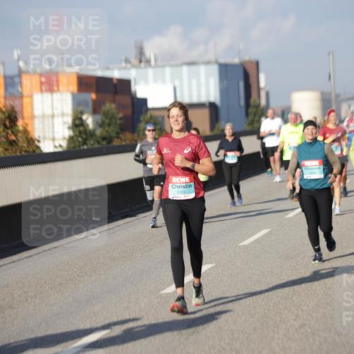 03.10.2025 - Köhlbrandbrückenlauf Jannik Wohlers http://msf.ph/oto/9082889 03.10.2025 10:05:53 Position 3 2439 meine-sportfotos.de