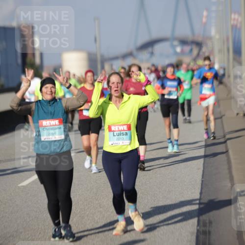 03.10.2025 - Köhlbrandbrückenlauf Jannik Wohlers http://msf.ph/oto/9082948 03.10.2025 10:05:55 Position 3 2296, 2213 meine-sportfotos.de