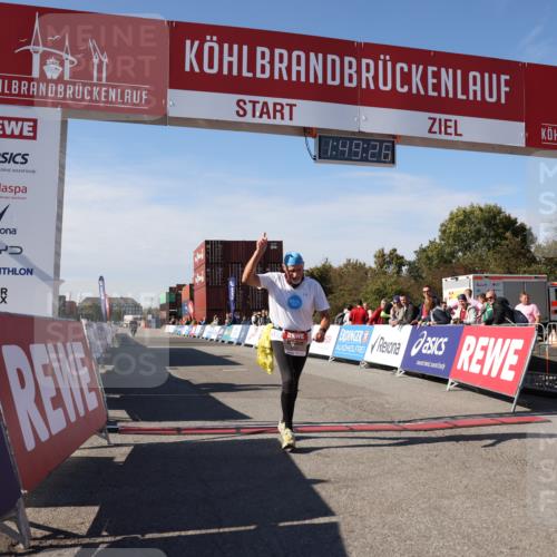 03.10.2025 - Köhlbrandbrückenlauf Lena Gebhardt http://msf.ph/oto/9082951 03.10.2025 13:49:27 Ziel 5736, 6102 meine-sportfotos.de