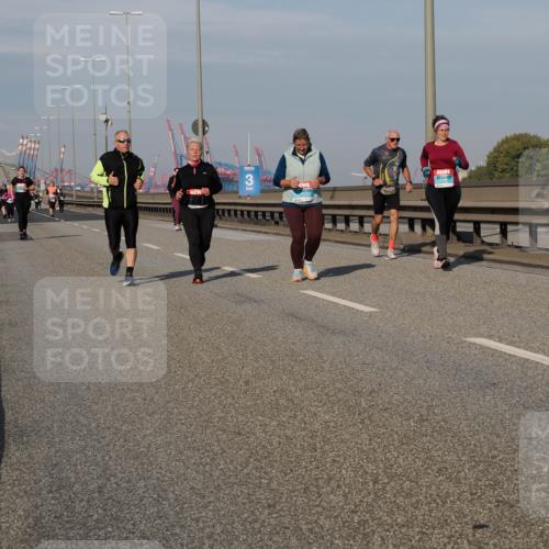 03.10.2025 - Köhlbrandbrückenlauf Fabian Wolf http://msf.ph/oto/9082971 03.10.2025 10:18:55 Position 3 3 meine-sportfotos.de