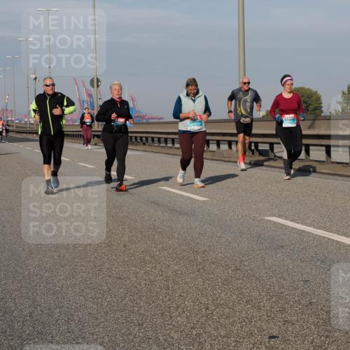 03.10.2025 - Köhlbrandbrückenlauf Fabian Wolf http://msf.ph/oto/9083020 03.10.2025 10:18:56 Position 3  meine-sportfotos.de