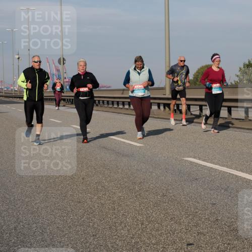 03.10.2025 - Köhlbrandbrückenlauf Fabian Wolf http://msf.ph/oto/9083041 03.10.2025 10:18:56 Position 3  meine-sportfotos.de