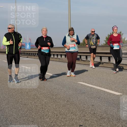 03.10.2025 - Köhlbrandbrückenlauf Fabian Wolf http://msf.ph/oto/9083108 03.10.2025 10:18:58 Position 3 2515 meine-sportfotos.de