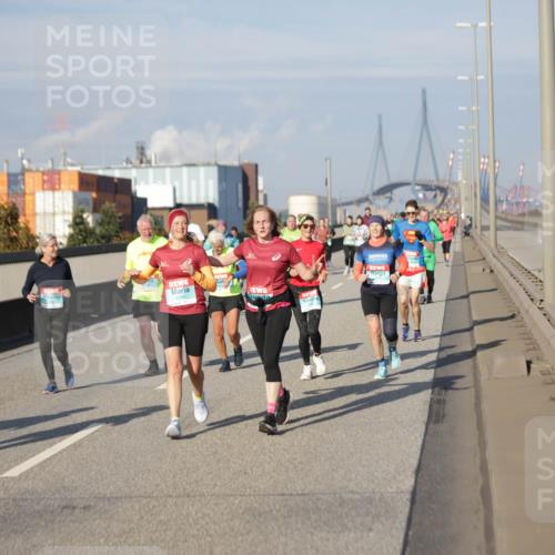 03.10.2025 - Köhlbrandbrückenlauf Jannik Wohlers http://msf.ph/oto/9083131 03.10.2025 10:05:59 Position 3 1762 meine-sportfotos.de