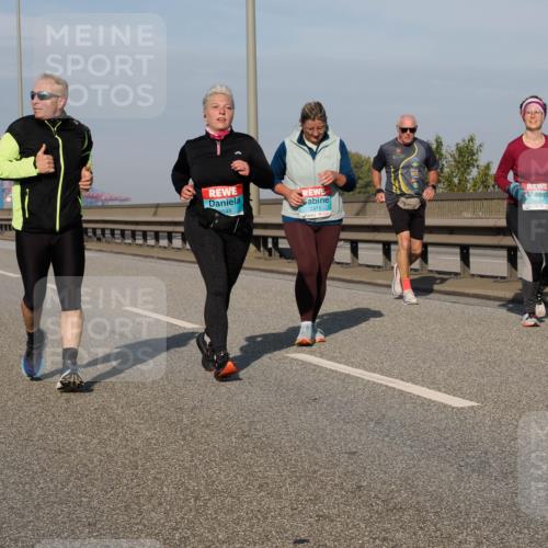 03.10.2025 - Köhlbrandbrückenlauf Fabian Wolf http://msf.ph/oto/9083146 03.10.2025 10:18:58 Position 3 2515, 548, 3284 meine-sportfotos.de