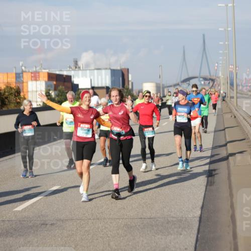 03.10.2025 - Köhlbrandbrückenlauf Jannik Wohlers http://msf.ph/oto/9083186 03.10.2025 10:06:00 Position 3 2169 meine-sportfotos.de