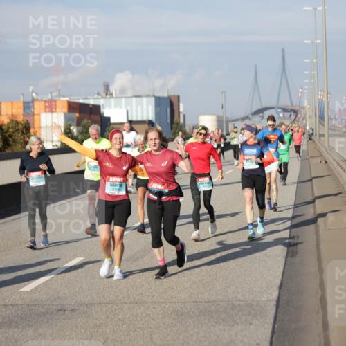 03.10.2025 - Köhlbrandbrückenlauf Jannik Wohlers http://msf.ph/oto/9083197 03.10.2025 10:06:00 Position 3 2169 meine-sportfotos.de