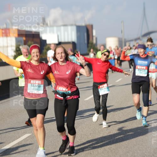 03.10.2025 - Köhlbrandbrückenlauf Jannik Wohlers http://msf.ph/oto/9083205 03.10.2025 10:06:00 Position 3 2169, 3597, 2970 meine-sportfotos.de