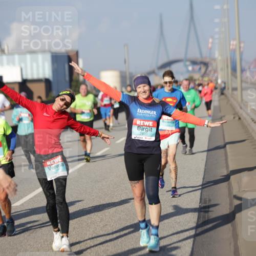03.10.2025 - Köhlbrandbrückenlauf Jannik Wohlers http://msf.ph/oto/9083258 03.10.2025 10:06:01 Position 3 2970, 1709 meine-sportfotos.de