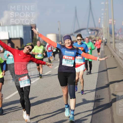 03.10.2025 - Köhlbrandbrückenlauf Jannik Wohlers http://msf.ph/oto/9083268 03.10.2025 10:06:01 Position 3 3597, 2970, 1709 meine-sportfotos.de