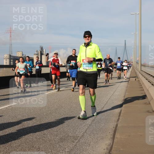 03.10.2025 - Köhlbrandbrückenlauf Lena Gebhardt http://msf.ph/oto/9083281 03.10.2025 10:04:50 Position 2 1904 meine-sportfotos.de