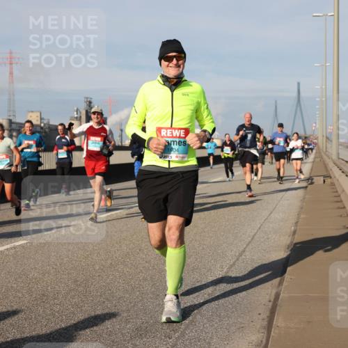 03.10.2025 - Köhlbrandbrückenlauf Lena Gebhardt http://msf.ph/oto/9083306 03.10.2025 10:04:50 Position 2 1904 meine-sportfotos.de