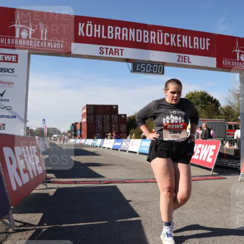 03.10.2025 - Köhlbrandbrückenlauf Lena Gebhardt http://msf.ph/oto/9083349 03.10.2025 13:50:00 Ziel 5316, 5364 meine-sportfotos.de