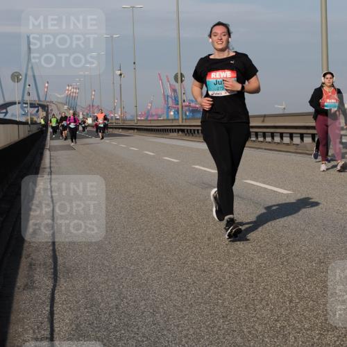 03.10.2025 - Köhlbrandbrückenlauf Fabian Wolf http://msf.ph/oto/9083408 03.10.2025 10:19:07 Position 3 272 meine-sportfotos.de