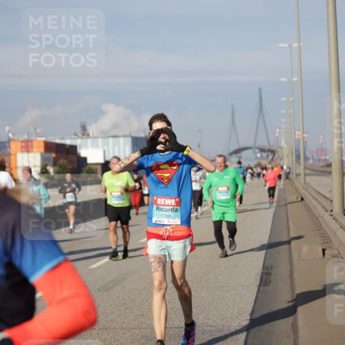 03.10.2025 - Köhlbrandbrückenlauf Jannik Wohlers http://msf.ph/oto/9083411 03.10.2025 10:06:05 Position 3 1709 meine-sportfotos.de