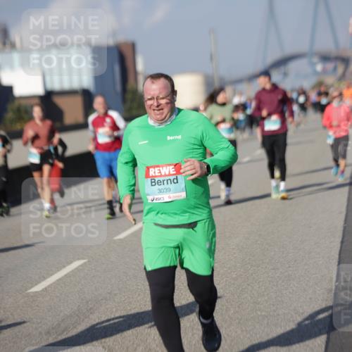 03.10.2025 - Köhlbrandbrückenlauf Jannik Wohlers http://msf.ph/oto/9083549 03.10.2025 10:06:07 Position 3 3039 meine-sportfotos.de