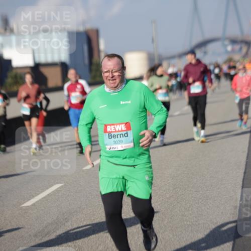 03.10.2025 - Köhlbrandbrückenlauf Jannik Wohlers http://msf.ph/oto/9083557 03.10.2025 10:06:07 Position 3 3039 meine-sportfotos.de