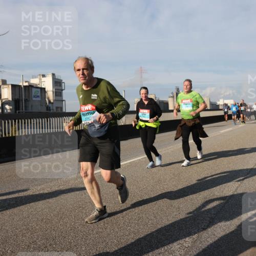 03.10.2025 - Köhlbrandbrückenlauf Lena Gebhardt http://msf.ph/oto/9083596 03.10.2025 10:04:57 Position 2 1713 meine-sportfotos.de