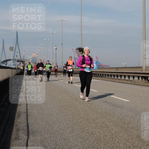 03.10.2025 - Köhlbrandbrückenlauf Fabian Wolf http://msf.ph/oto/9083601 03.10.2025 10:19:22 Position 3  meine-sportfotos.de