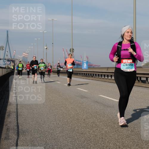 03.10.2025 - Köhlbrandbrückenlauf Fabian Wolf http://msf.ph/oto/9083692 03.10.2025 10:19:25 Position 3 3, 2531 meine-sportfotos.de
