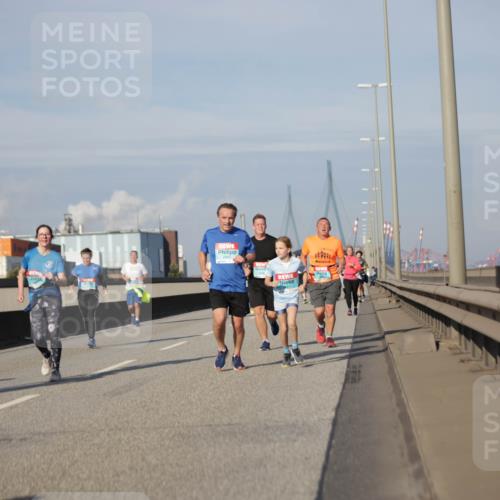 03.10.2025 - Köhlbrandbrückenlauf Jannik Wohlers http://msf.ph/oto/9083757 03.10.2025 10:06:29 Position 3  meine-sportfotos.de