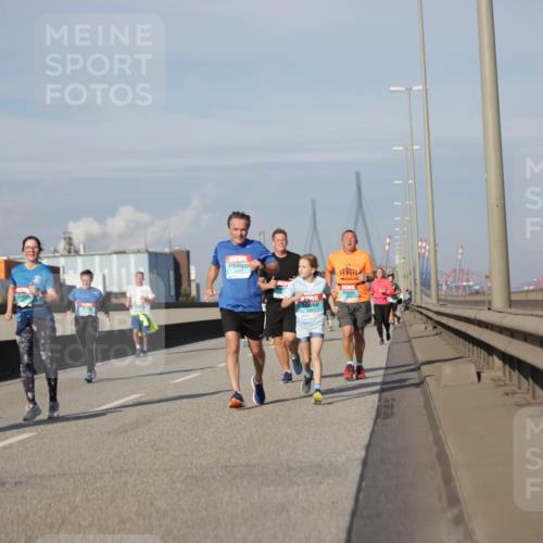 03.10.2025 - Köhlbrandbrückenlauf Jannik Wohlers http://msf.ph/oto/9083770 03.10.2025 10:06:29 Position 3  meine-sportfotos.de