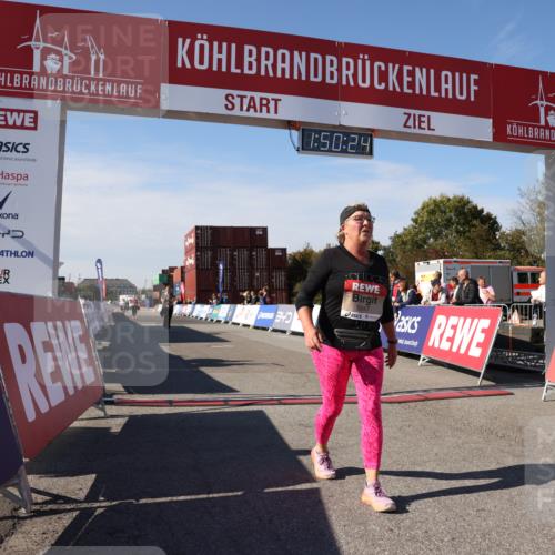 03.10.2025 - Köhlbrandbrückenlauf Lena Gebhardt http://msf.ph/oto/9083780 03.10.2025 13:50:24 Ziel 5225, 5294, 5547, 5611, 5612 meine-sportfotos.de