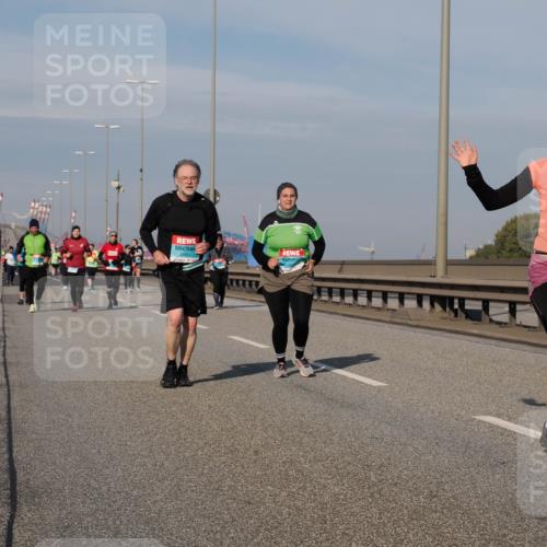 03.10.2025 - Köhlbrandbrückenlauf Fabian Wolf http://msf.ph/oto/9083816 03.10.2025 10:19:33 Position 3 2483, 2620 meine-sportfotos.de