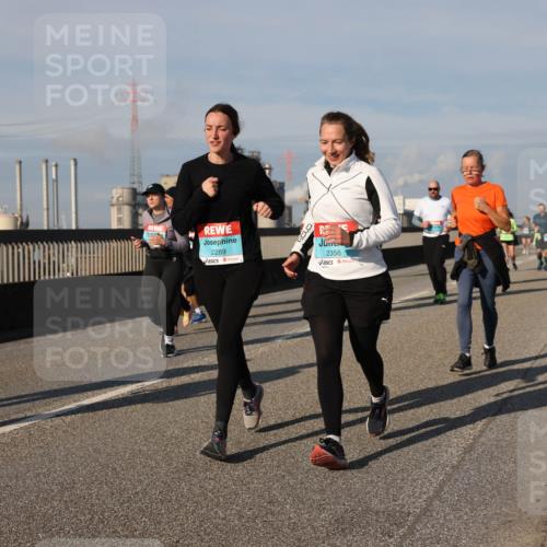 03.10.2025 - Köhlbrandbrückenlauf Lena Gebhardt http://msf.ph/oto/9083850 03.10.2025 10:05:05 Position 2 2289, 2356 meine-sportfotos.de