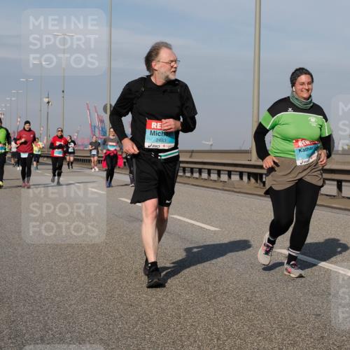 03.10.2025 - Köhlbrandbrückenlauf Fabian Wolf http://msf.ph/oto/9083898 03.10.2025 10:19:35 Position 3 2483, 36 meine-sportfotos.de