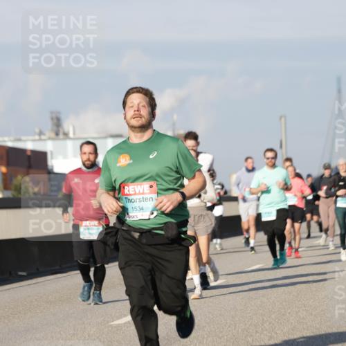 03.10.2025 - Köhlbrandbrückenlauf Jannik Wohlers http://msf.ph/oto/9083912 03.10.2025 09:56:05 Position 3 1534 meine-sportfotos.de