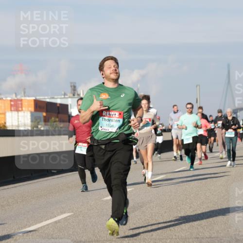 03.10.2025 - Köhlbrandbrückenlauf Jannik Wohlers http://msf.ph/oto/9083934 03.10.2025 09:56:05 Position 3 1534 meine-sportfotos.de