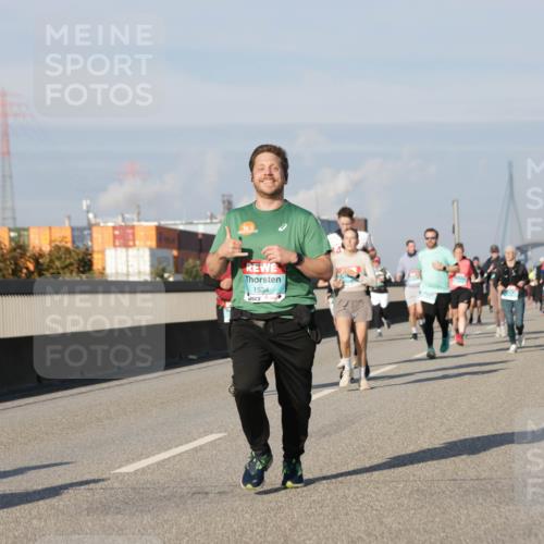 03.10.2025 - Köhlbrandbrückenlauf Jannik Wohlers http://msf.ph/oto/9083954 03.10.2025 09:56:05 Position 3 1534 meine-sportfotos.de