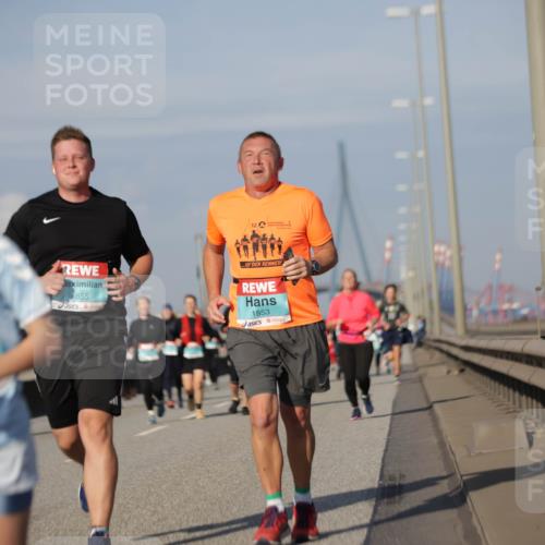 03.10.2025 - Köhlbrandbrückenlauf Jannik Wohlers http://msf.ph/oto/9083999 03.10.2025 10:06:32 Position 3 1855, 1853 meine-sportfotos.de