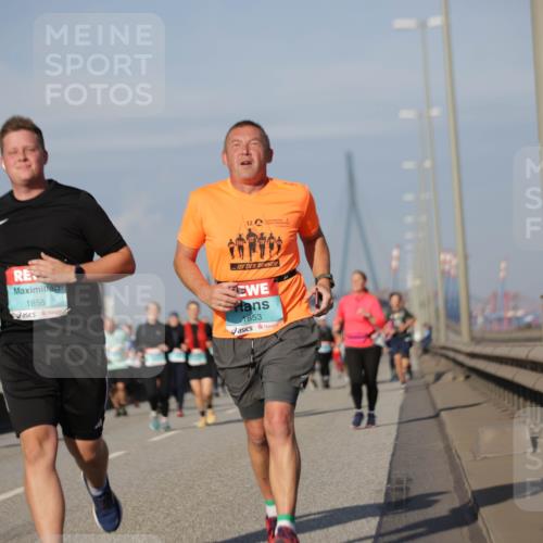 03.10.2025 - Köhlbrandbrückenlauf Jannik Wohlers http://msf.ph/oto/9084035 03.10.2025 10:06:33 Position 3 1855, 12, 1853 meine-sportfotos.de