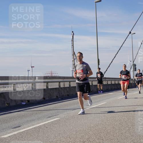 03.10.2025 - Köhlbrandbrückenlauf Michael Burmester http://msf.ph/oto/9084071 03.10.2025 12:42:27 Position 2  meine-sportfotos.de
