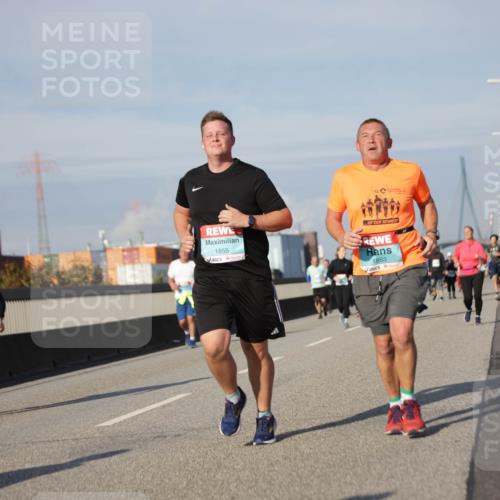 03.10.2025 - Köhlbrandbrückenlauf Jannik Wohlers http://msf.ph/oto/9084076 03.10.2025 10:06:33 Position 3 1855, 12, 1853 meine-sportfotos.de