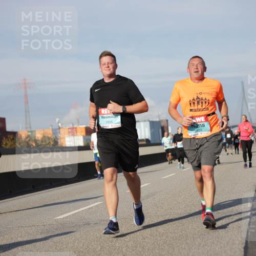 03.10.2025 - Köhlbrandbrückenlauf Jannik Wohlers http://msf.ph/oto/9084087 03.10.2025 10:06:33 Position 3 1855, 1853 meine-sportfotos.de