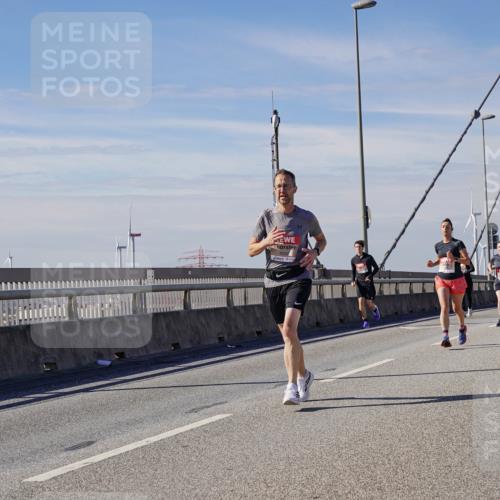 03.10.2025 - Köhlbrandbrückenlauf Michael Burmester http://msf.ph/oto/9084099 03.10.2025 12:42:27 Position 2  meine-sportfotos.de