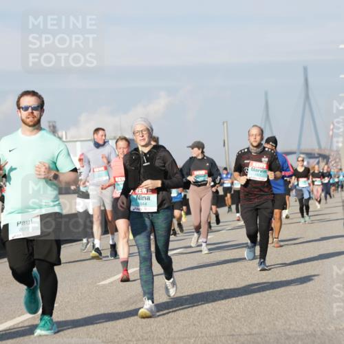 03.10.2025 - Köhlbrandbrückenlauf Jannik Wohlers http://msf.ph/oto/9084111 03.10.2025 09:56:11 Position 3 2077, 1844, 1921 meine-sportfotos.de