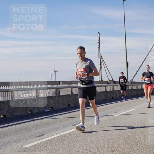 03.10.2025 - Köhlbrandbrückenlauf Michael Burmester http://msf.ph/oto/9084116 03.10.2025 12:42:27 Position 2  meine-sportfotos.de