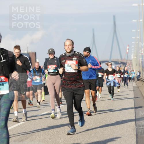 03.10.2025 - Köhlbrandbrückenlauf Jannik Wohlers http://msf.ph/oto/9084125 03.10.2025 09:56:12 Position 3 1844, 319, 192 meine-sportfotos.de