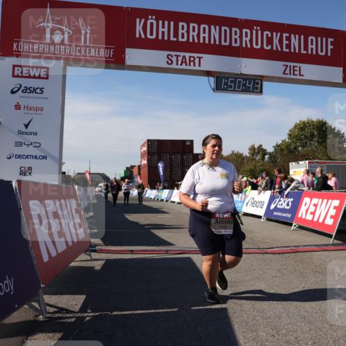 03.10.2025 - Köhlbrandbrückenlauf Lena Gebhardt http://msf.ph/oto/9084146 03.10.2025 13:50:44 Ziel 5323, 5595, 5608, 5992 meine-sportfotos.de