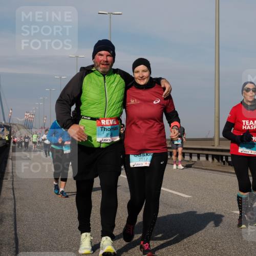 03.10.2025 - Köhlbrandbrückenlauf Fabian Wolf http://msf.ph/oto/9084150 03.10.2025 10:19:46 Position 3 255, 2517, 2565 meine-sportfotos.de