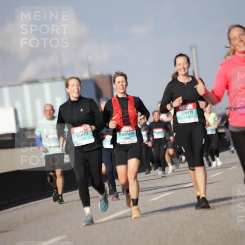 03.10.2025 - Köhlbrandbrückenlauf Jannik Wohlers http://msf.ph/oto/9084153 03.10.2025 10:06:36 Position 3 1895, 1732 meine-sportfotos.de