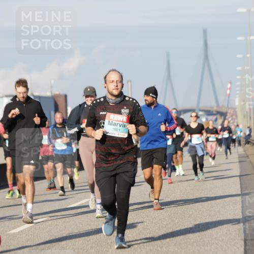 03.10.2025 - Köhlbrandbrückenlauf Jannik Wohlers http://msf.ph/oto/9084170 03.10.2025 09:56:12 Position 3 1921 meine-sportfotos.de