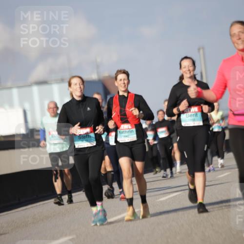 03.10.2025 - Köhlbrandbrückenlauf Jannik Wohlers http://msf.ph/oto/9084176 03.10.2025 10:06:37 Position 3 1932, 1440, 1895 meine-sportfotos.de