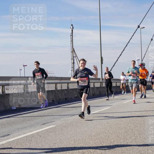 03.10.2025 - Köhlbrandbrückenlauf Michael Burmester http://msf.ph/oto/9084178 03.10.2025 12:42:30 Position 2 6158 meine-sportfotos.de